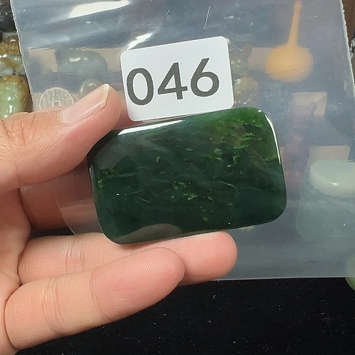 和田玉（碧玉）未镶嵌颈饰