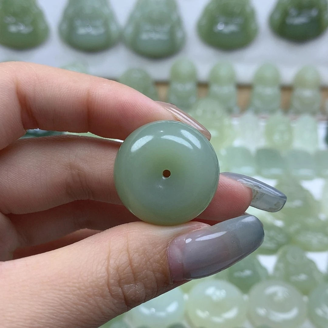 【闪购商品】颈饰未镶嵌和田玉