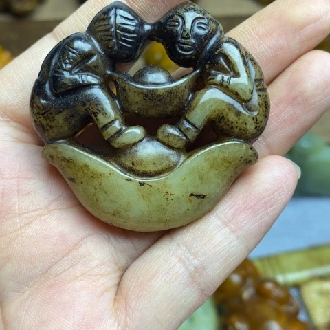 蛇纹石玉未镶嵌颈饰37