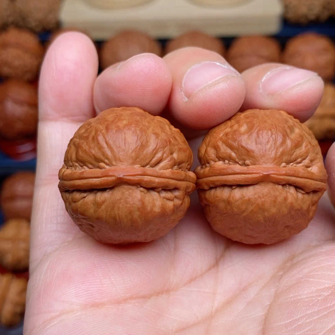 把件文玩核桃手捻金品板栗