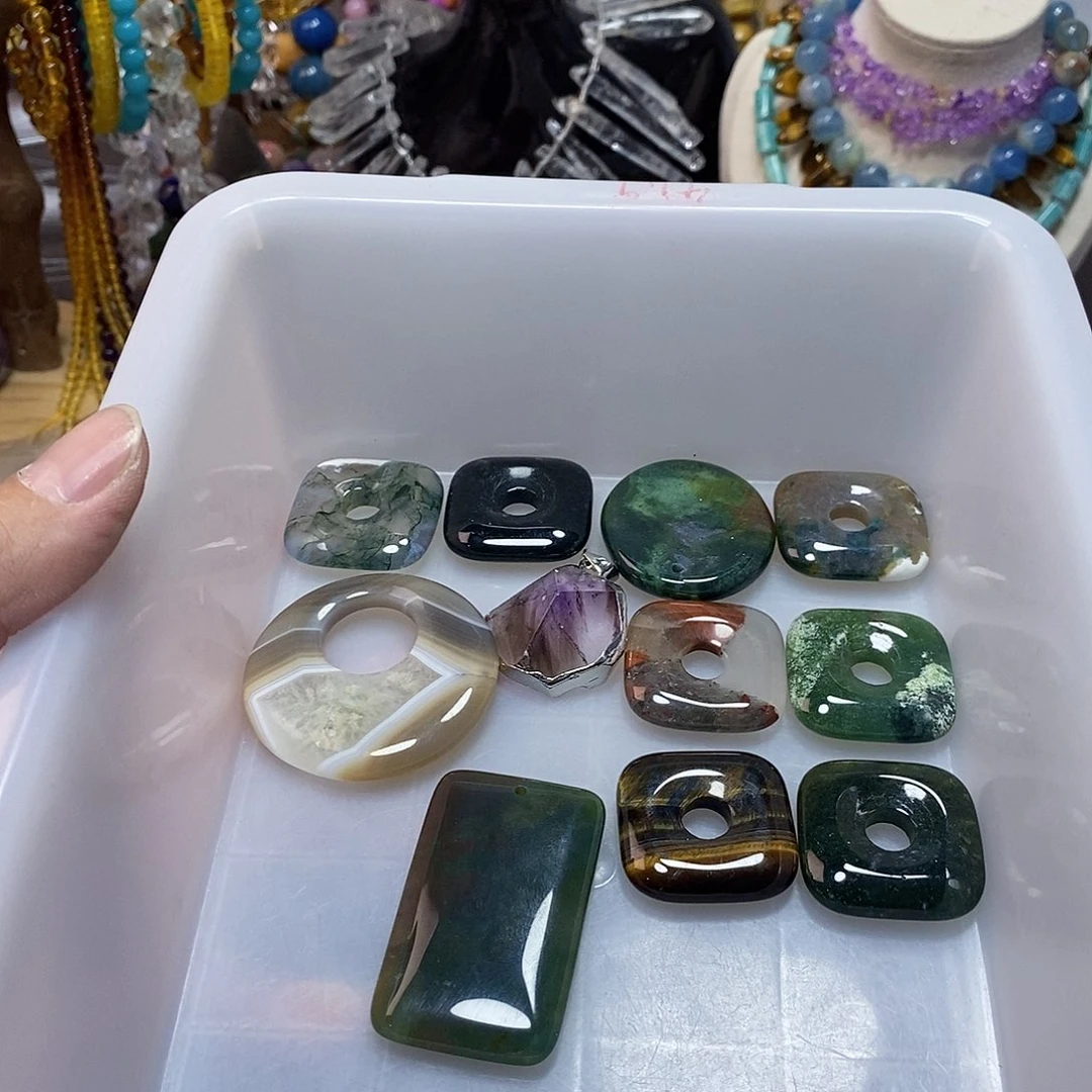 简***丹石英质玉未镶嵌，自选5.5单，