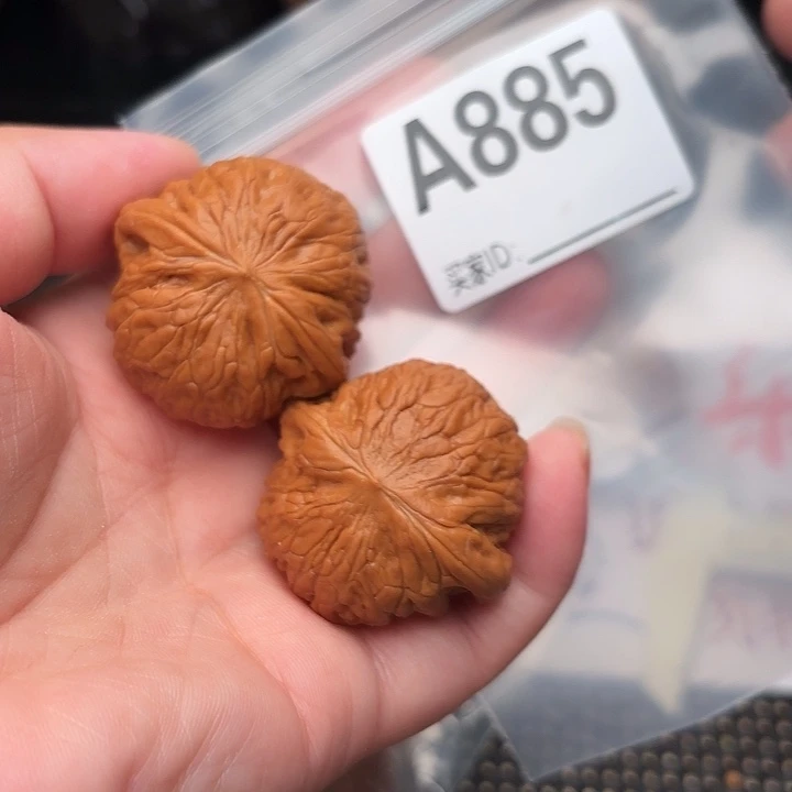 桃核把件核桃铁锤37