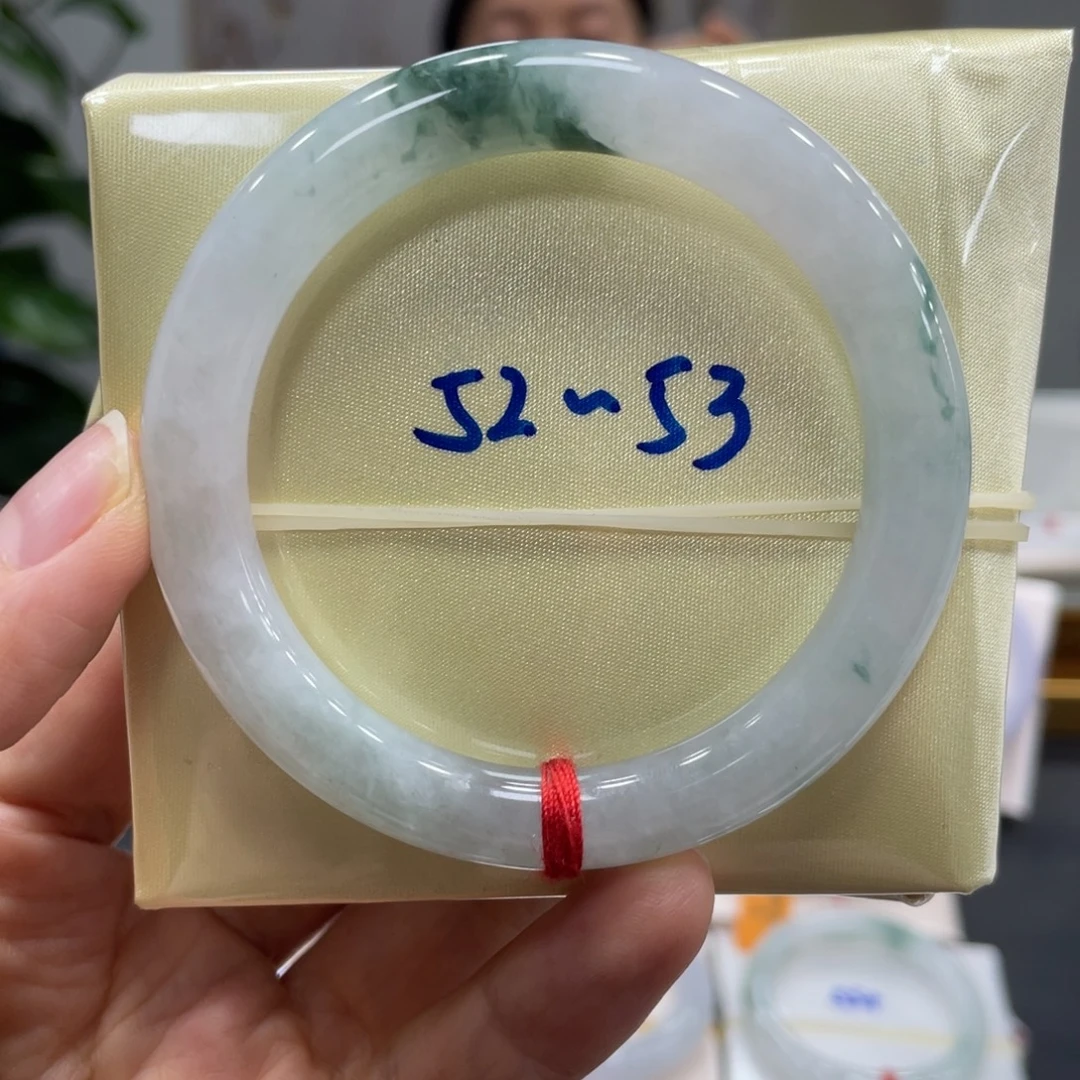 翡翠未镶嵌手镯翡翠