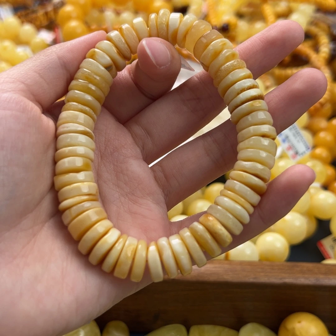 未镶嵌琥珀珠宝奇石