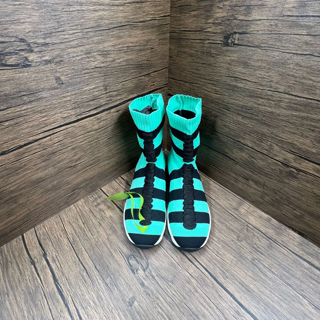 95新 FENDI/芬迪 黑绿袜子鞋 40码/98新/无配件