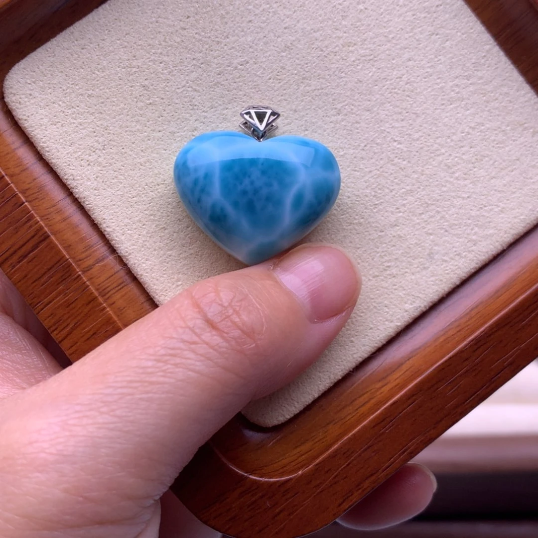 针钠钙石（海纹石）银S925镶嵌颈饰