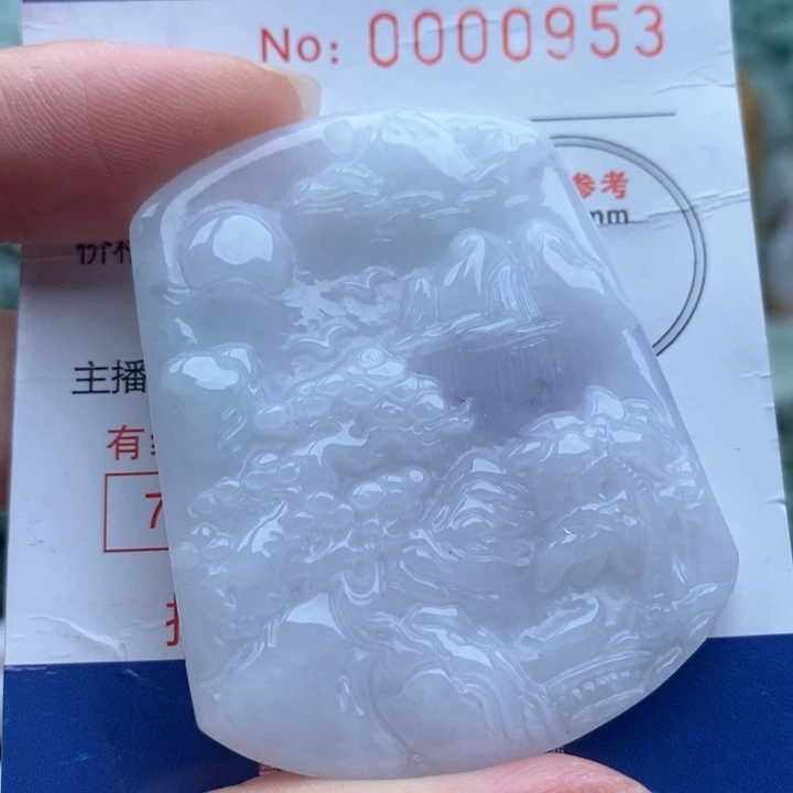 翡翠未镶嵌颈饰一