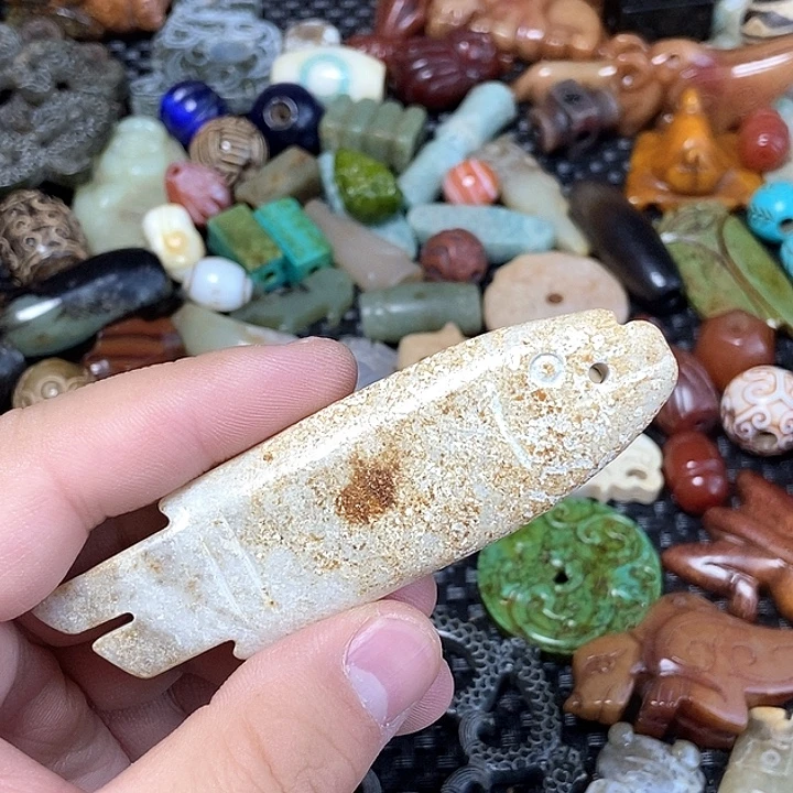 和田玉未镶嵌颈饰96