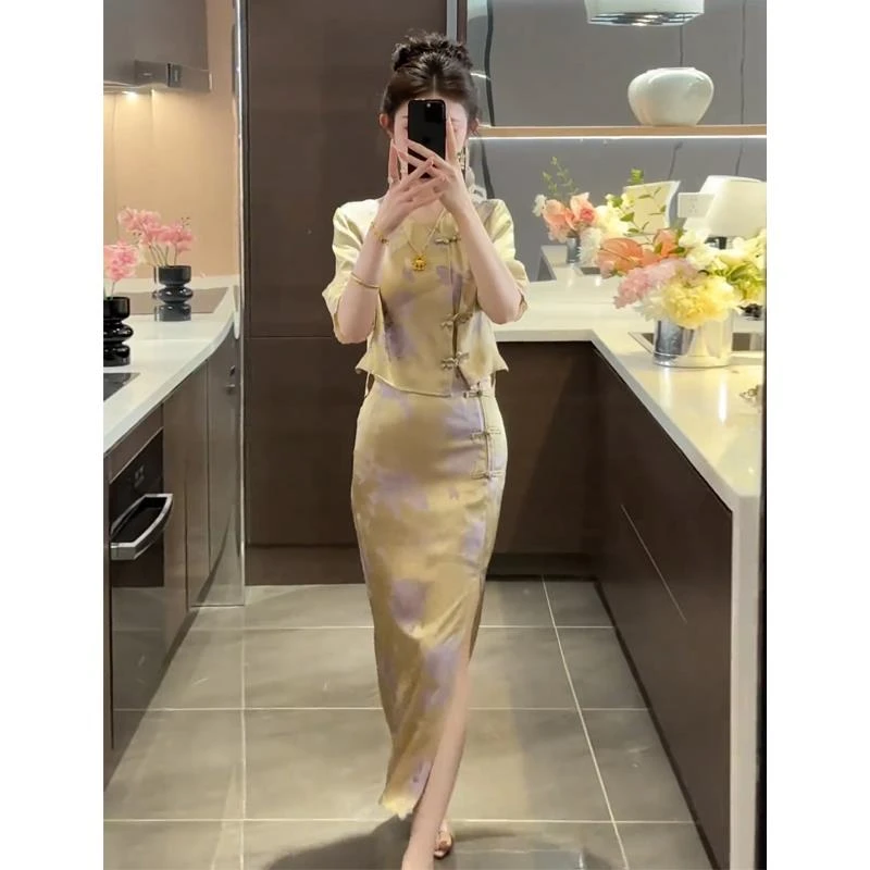 今年流行的夏装套装女2024新款新中式国风盘扣衬衫半身裙两件套