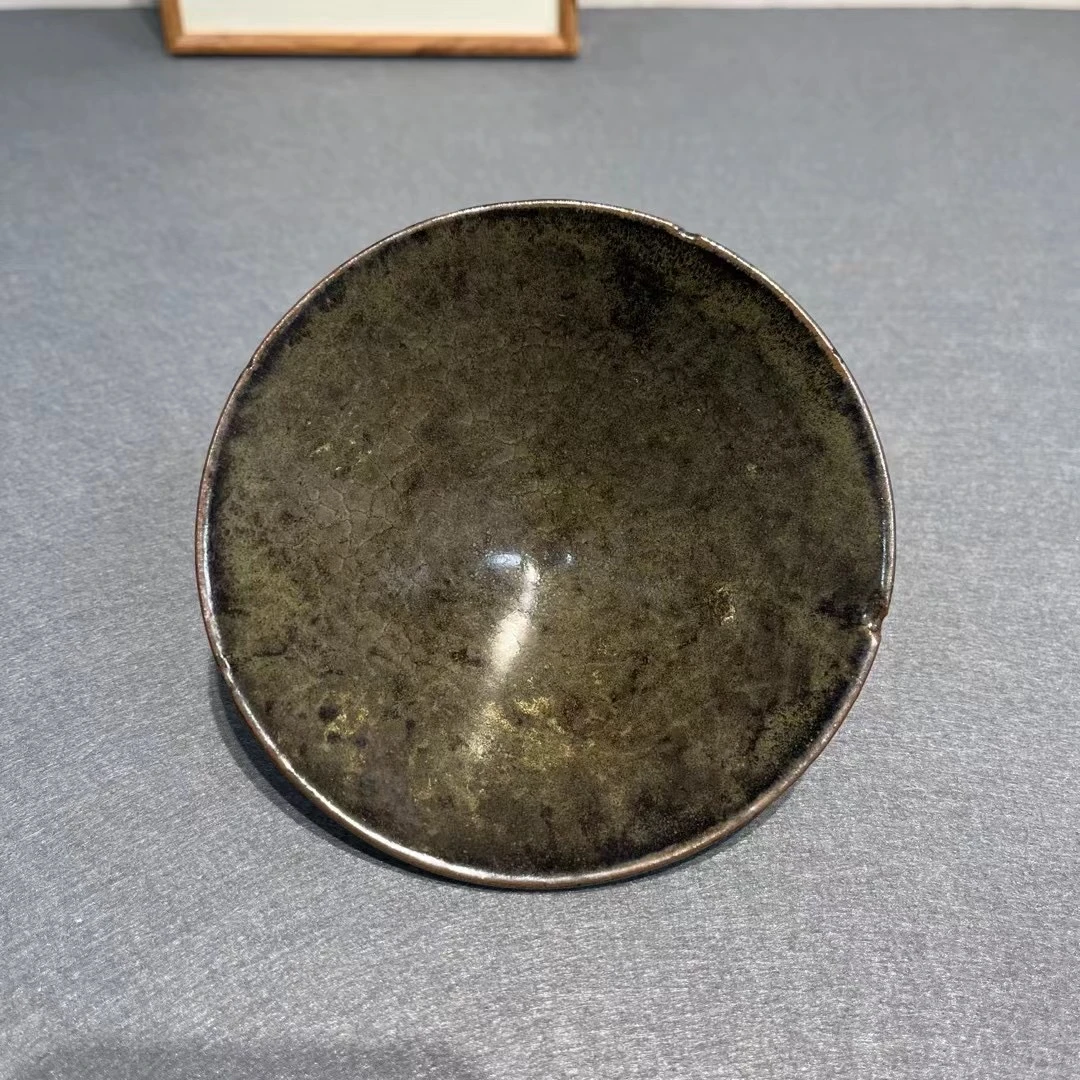建窑建盏茶沫釉盏
