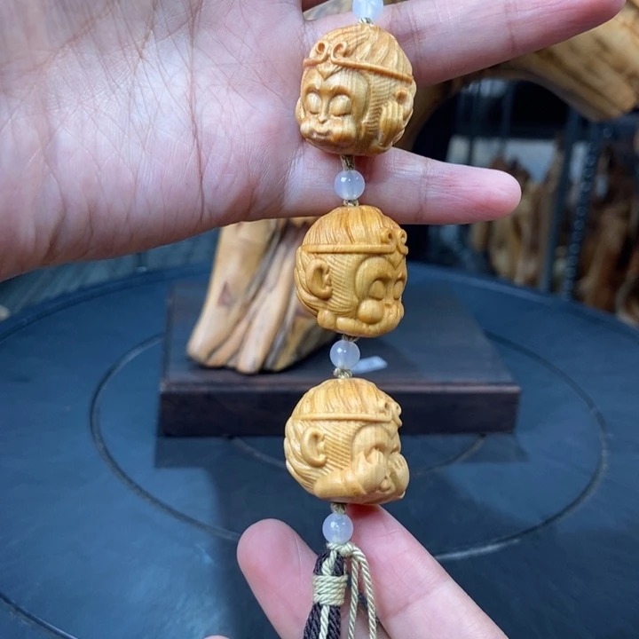 柏木（崖柏）三不佛