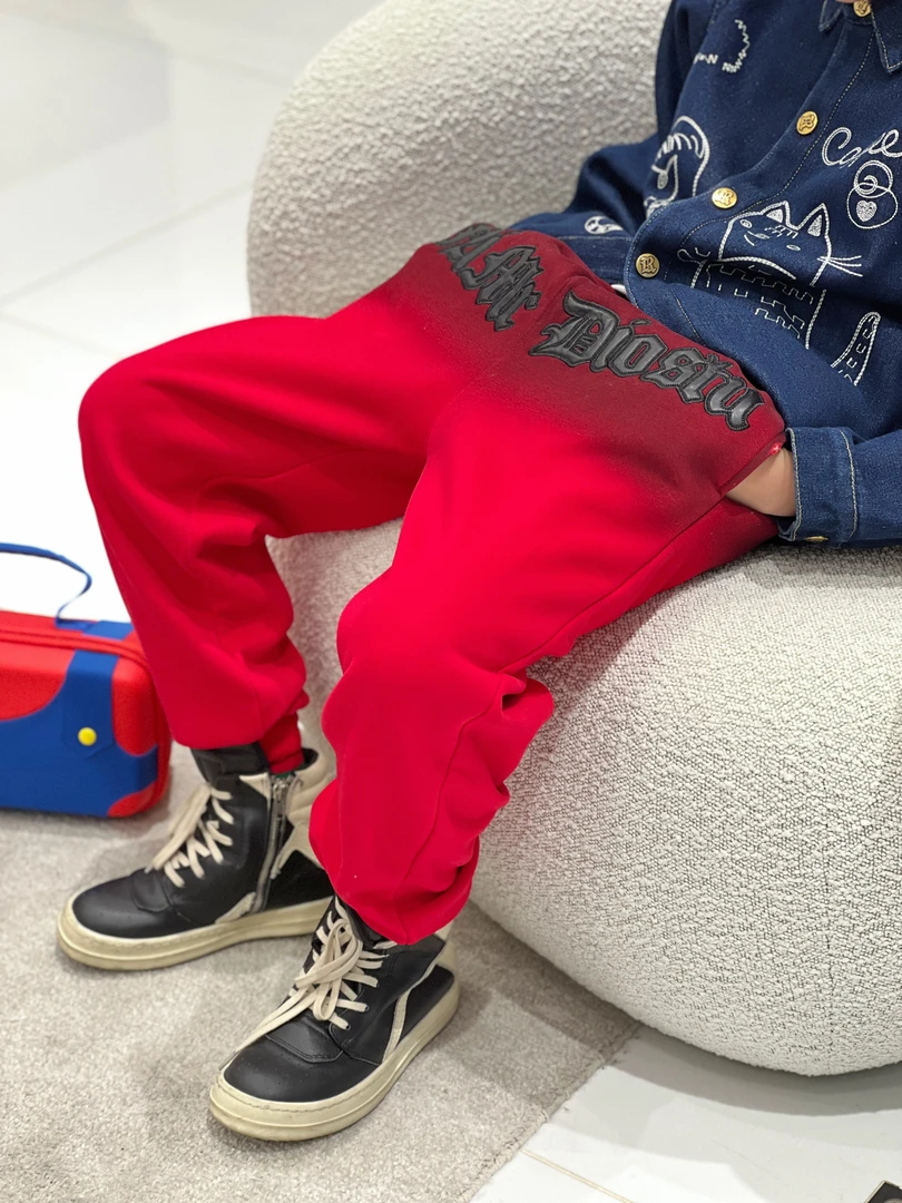 亿洋潮牌童装“贺岁潮牌”儿童限量款一体绒卫裤B5792