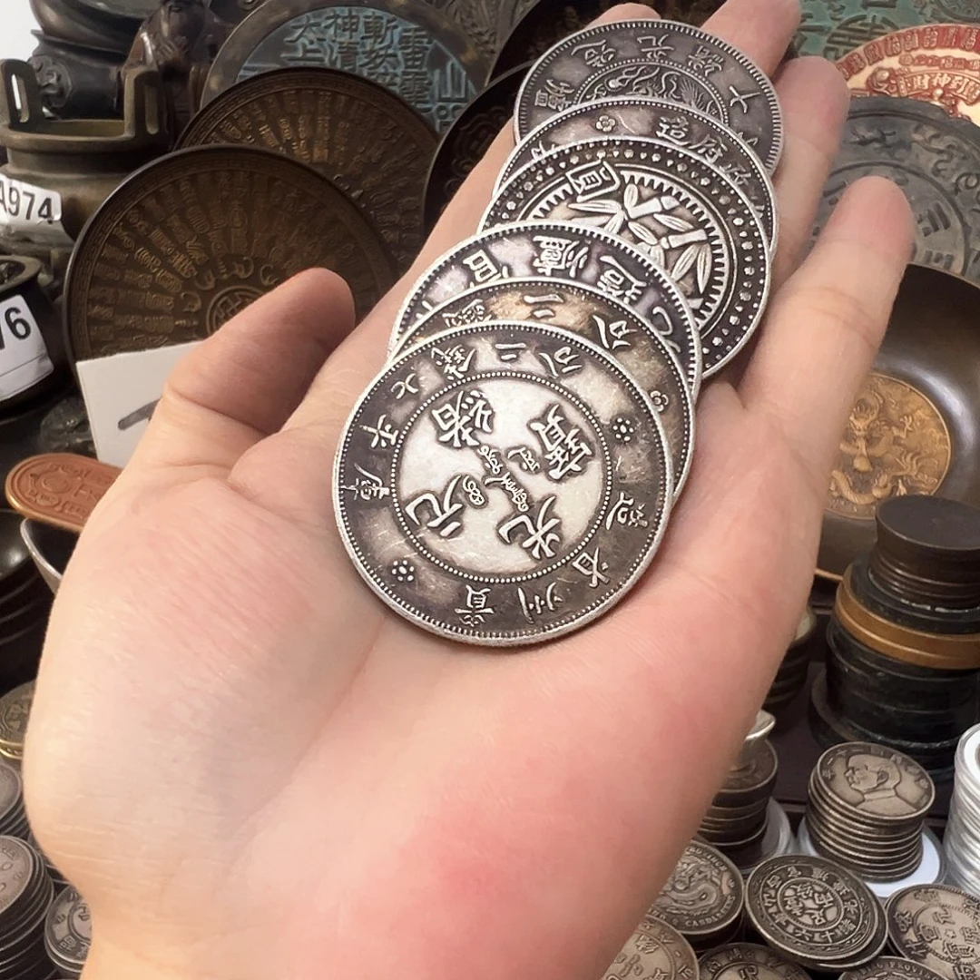 金属复古风格摆件
