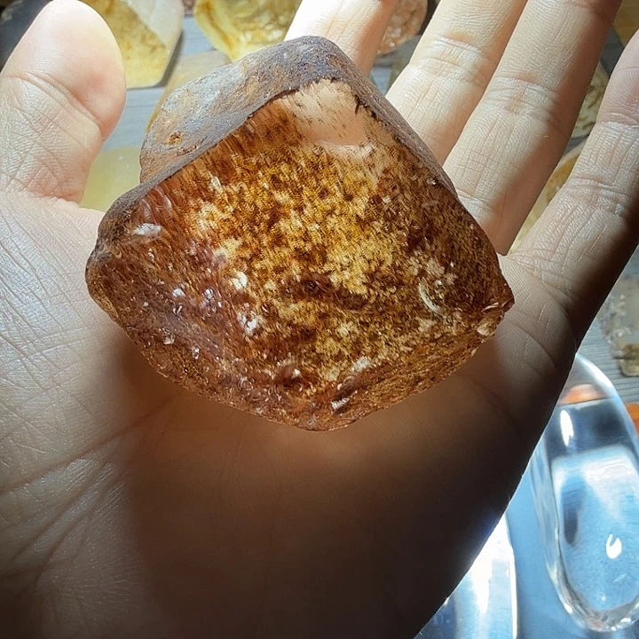 刘***教未镶嵌珠宝半成品水晶