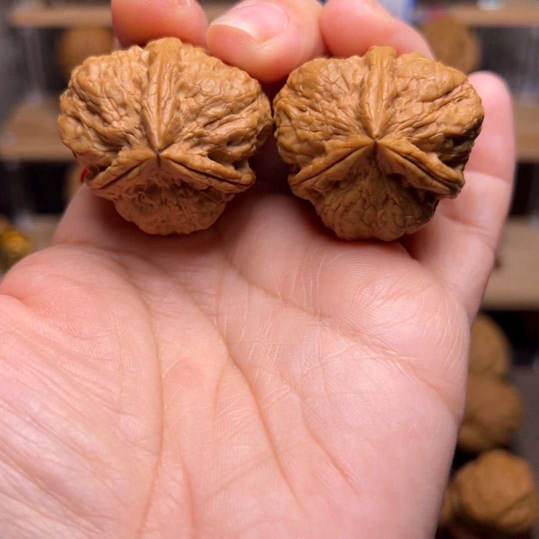 文玩核桃把件21w苍龙三棱36尺