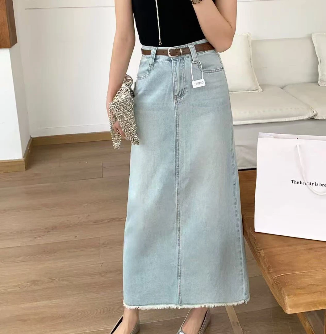 4737号5795#百搭后下摆开叉毛边牛仔半身裙