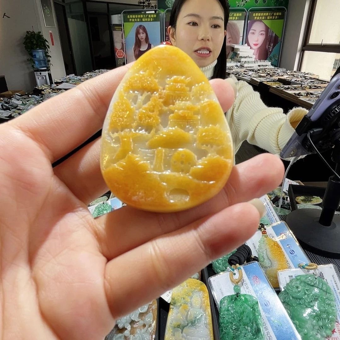 颈饰未镶嵌翡翠一