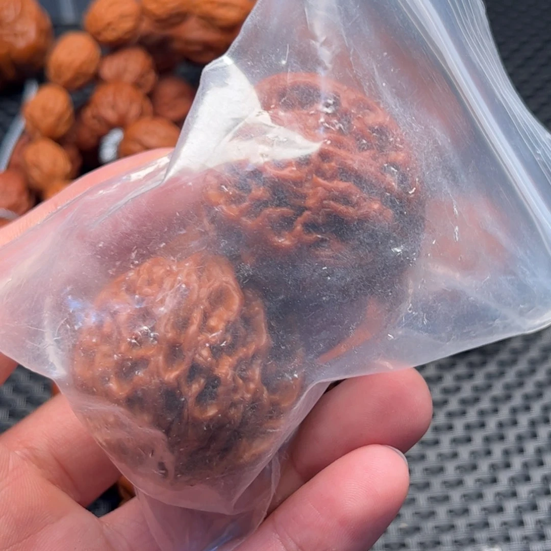 文玩核桃把件沐苹果园色差