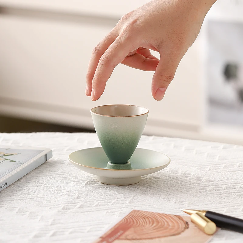 杯创意个人逍遥茶具主人茶杯功夫茶杯家用度酒杯泡杯360旋转陶瓷