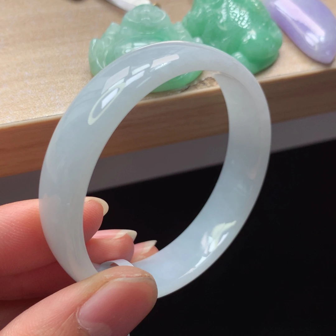 未镶嵌手镯翡翠手镯