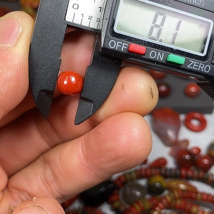 南红玛瑙未镶嵌车挂