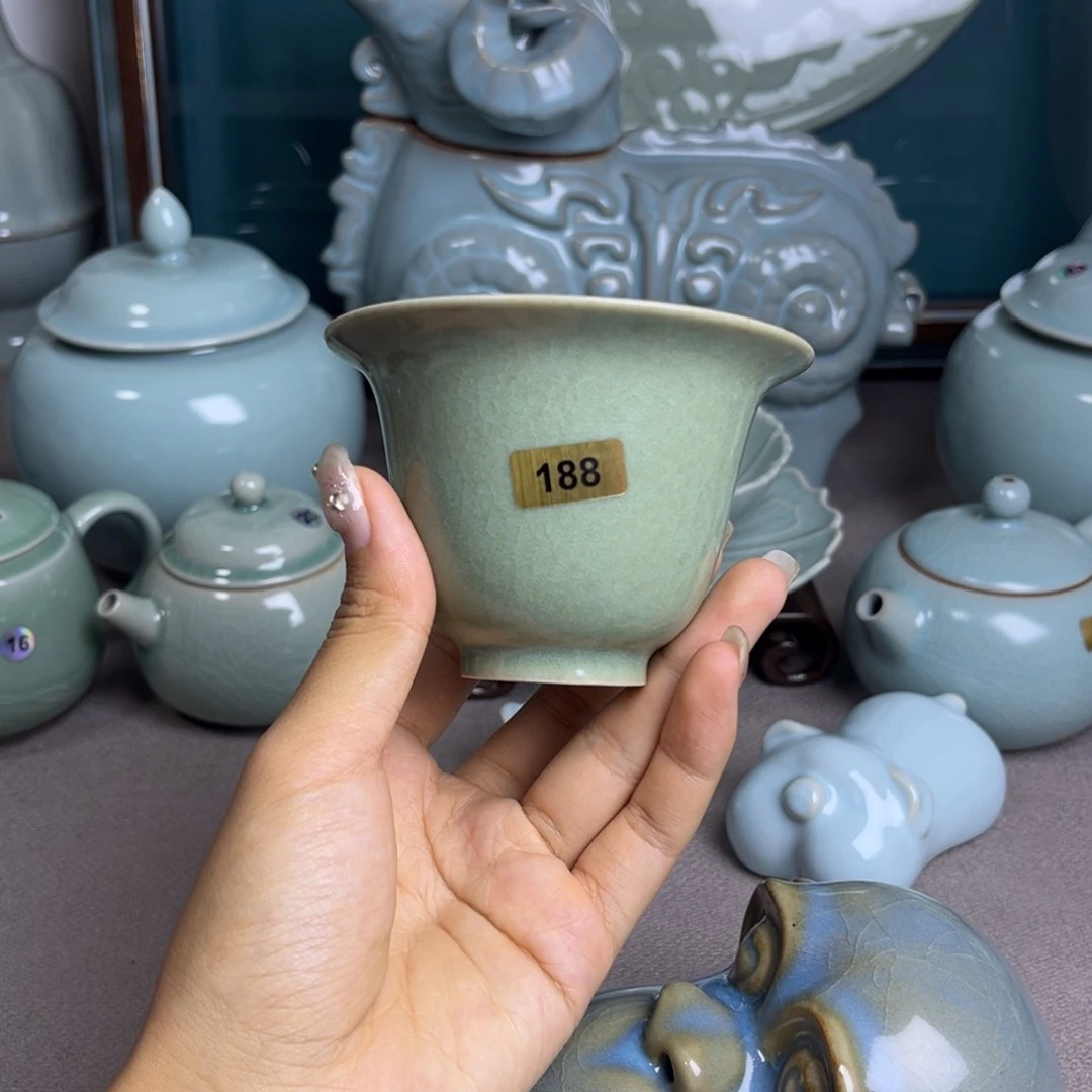 摆件陈*188哈哈哈哈哈哈哈