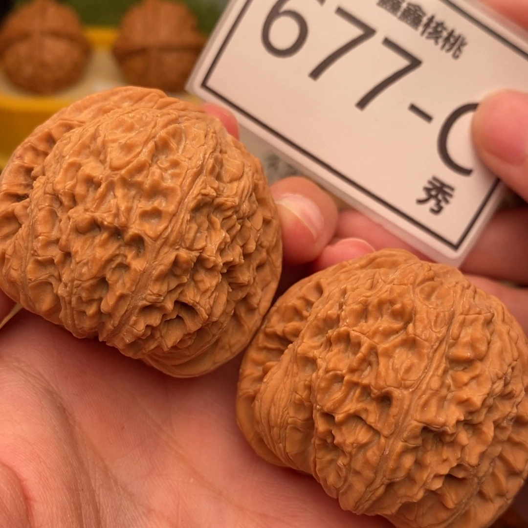 把件文玩核桃绣球44……