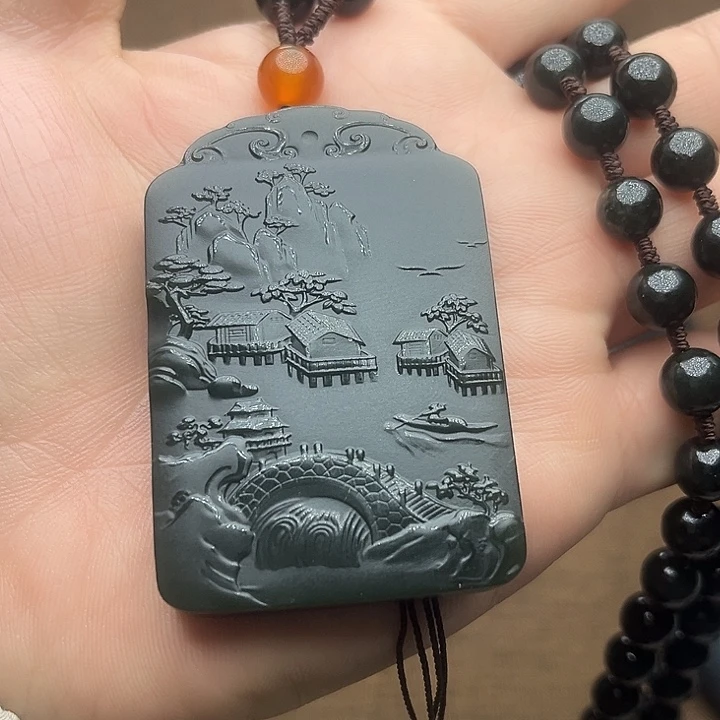 和田玉未镶嵌吊坠(赠链)