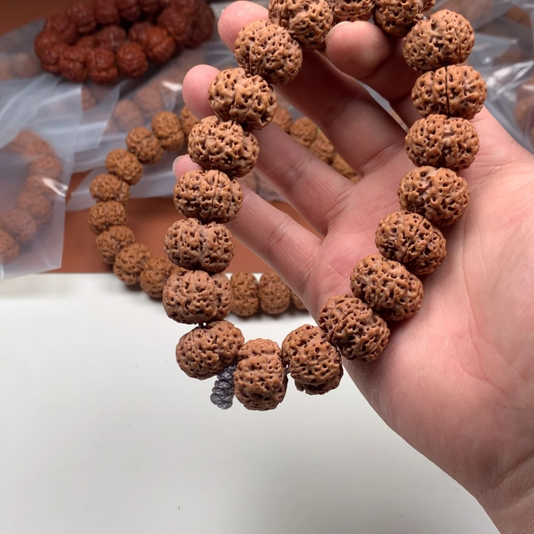 金刚菩提手串21.7尺寸飞碟纽扣手持19颗