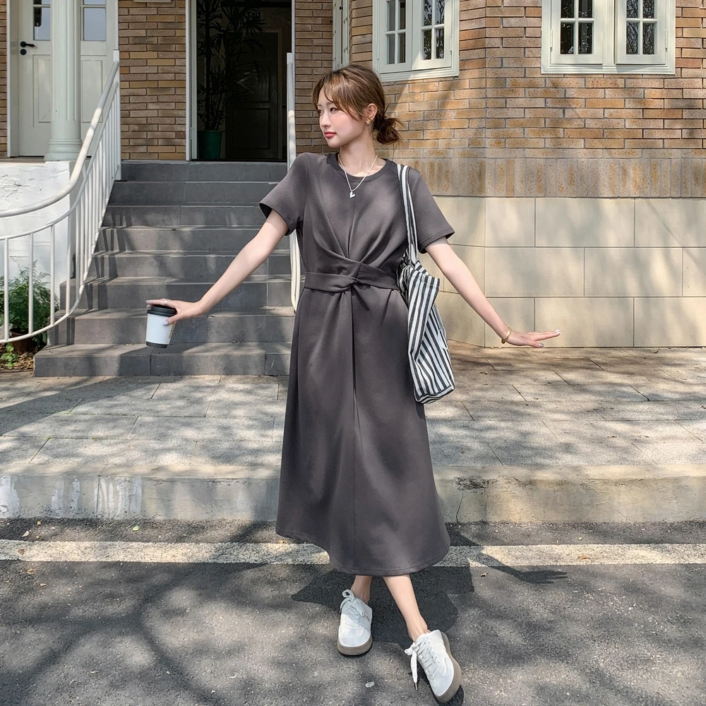 灰色t恤连衣裙女夏季2025新款韩版气质小众设计压褶收腰显瘦长裙