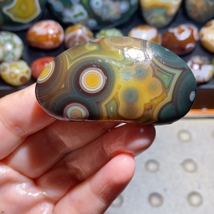 未镶嵌玛瑙/玉髓珠宝半成品4