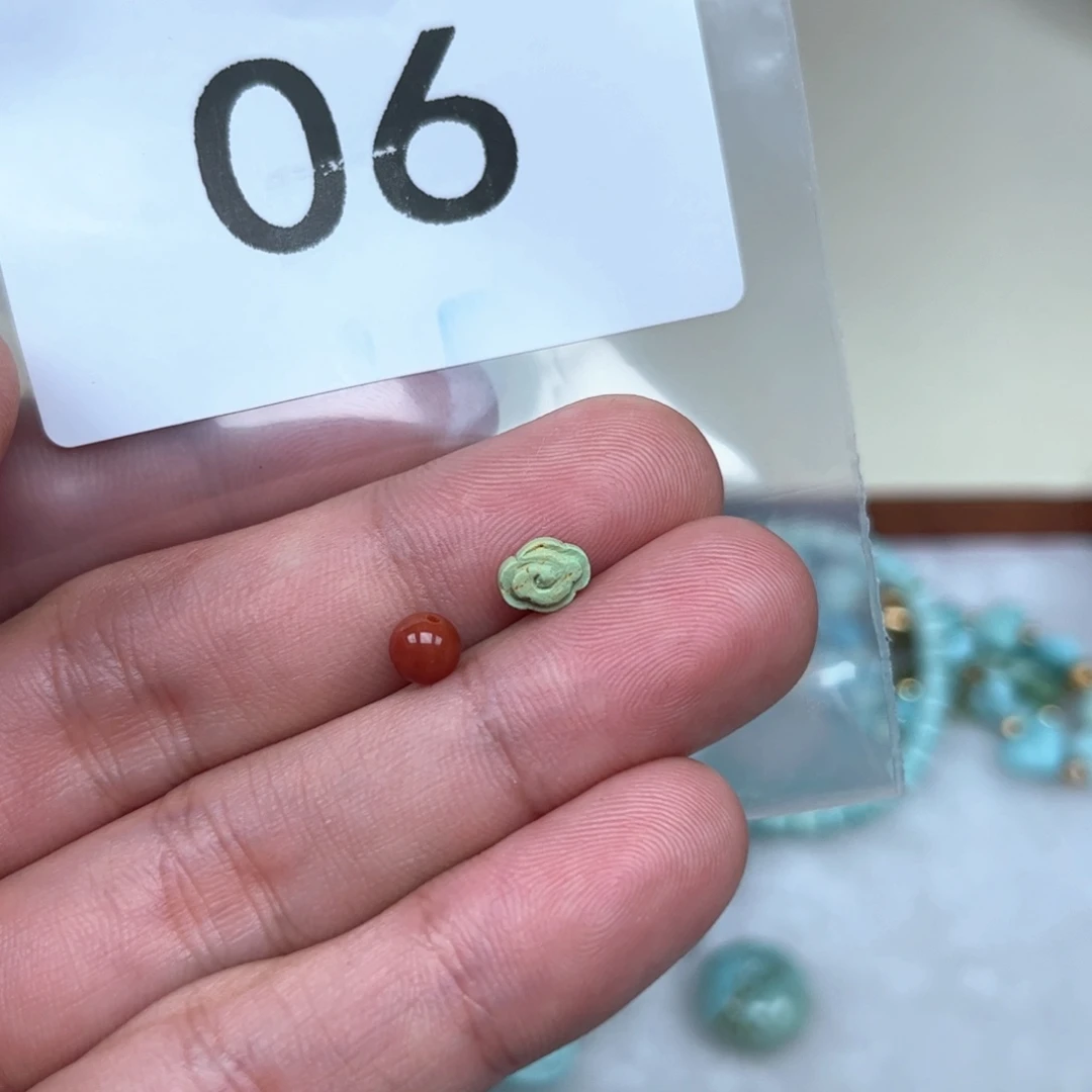 南红玛瑙未镶嵌珠宝奇石