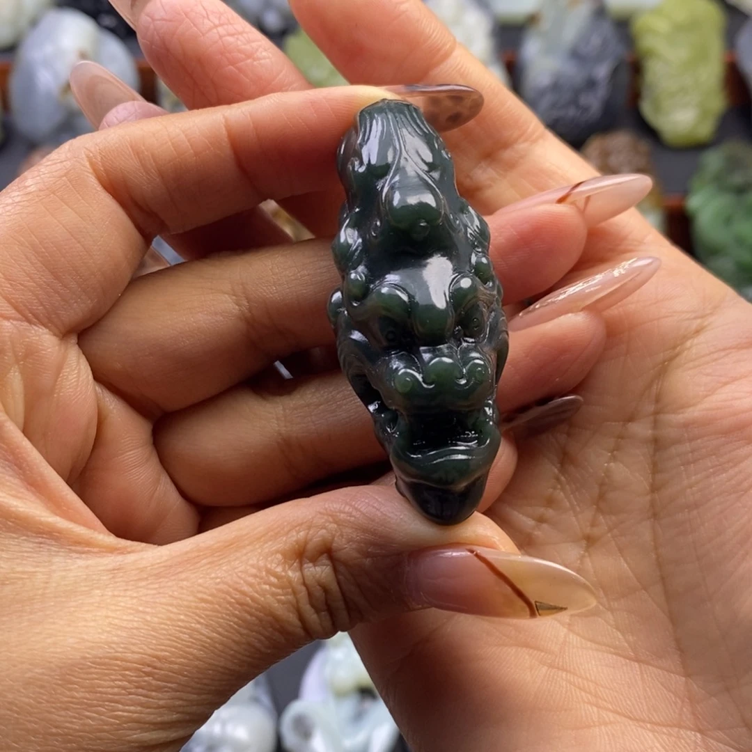 和田玉未镶嵌挂件