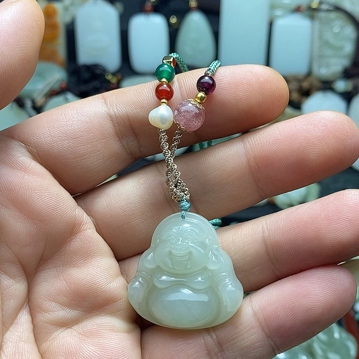和田玉吊坠(不含链)未镶嵌郭*容
