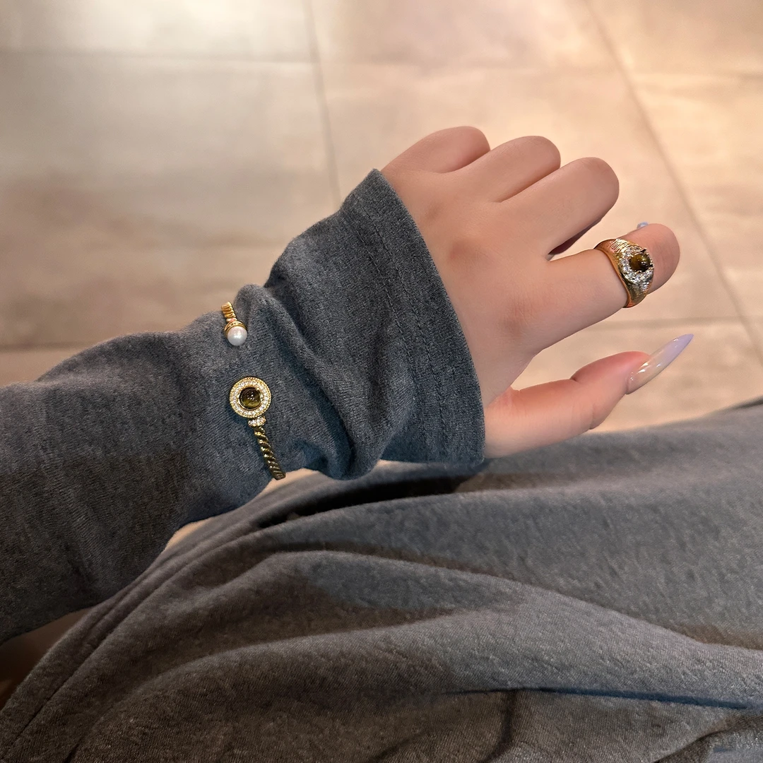 oushipei/欧诗佩 铜合金合成锆石戒指 中古风镶钻虎眼石戒指手镯