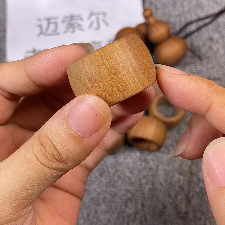 檀香木手串/手链老山檀香黑肉扳指内径2.2