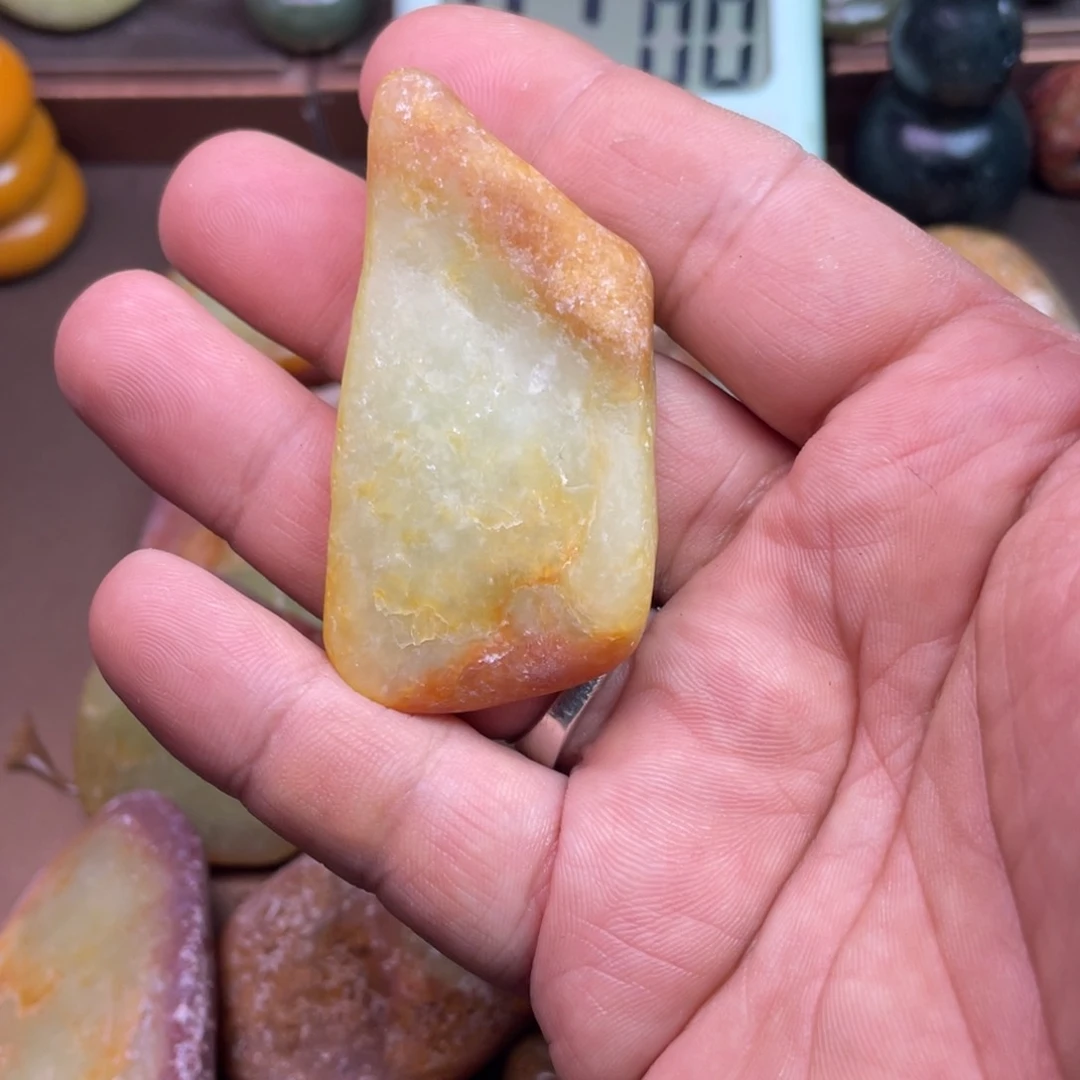 岫岩老玉（透闪石质玉）未镶嵌挂件庄****！