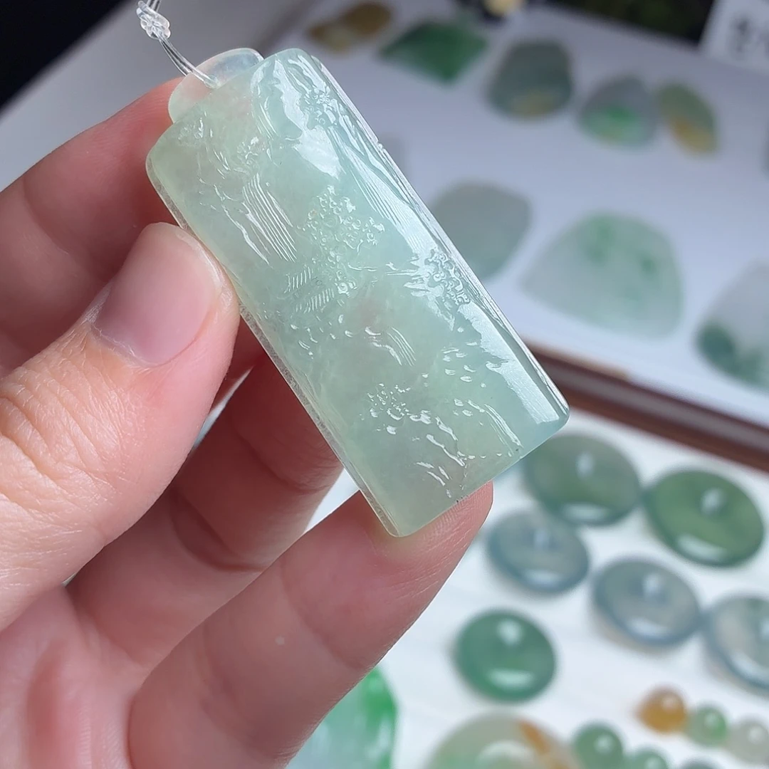 翡翠未镶嵌颈饰缅甸天然A货翡翠