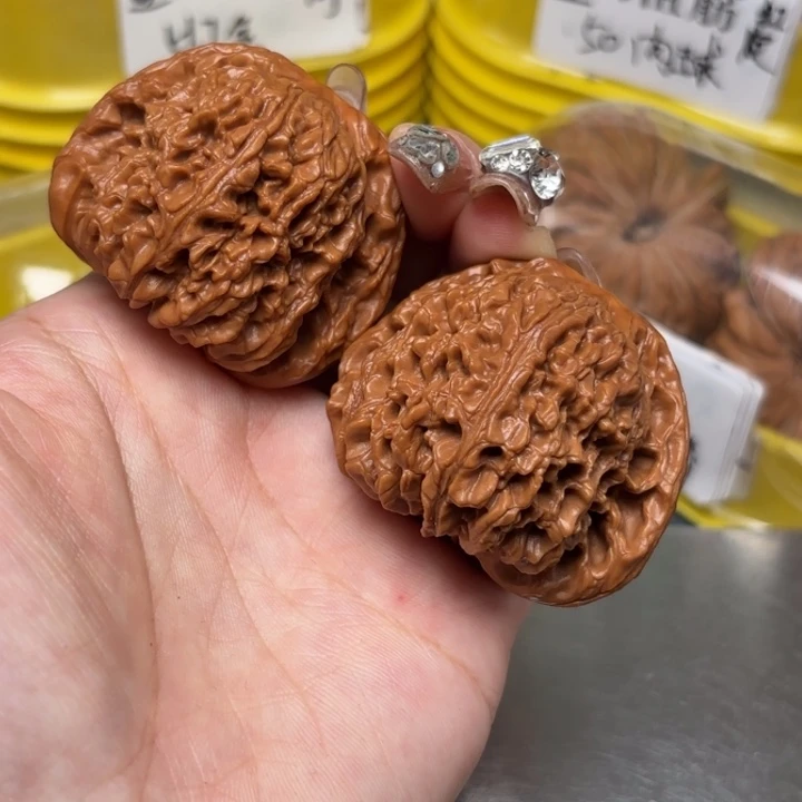 文玩核桃吊坠47-17160-02