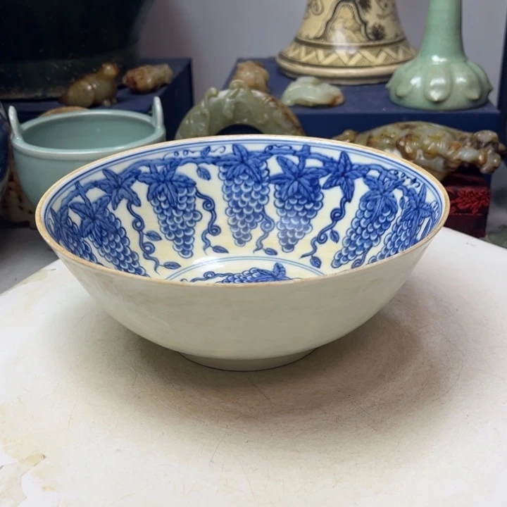摆件斗****2甜白青花暗刻龙纹碗