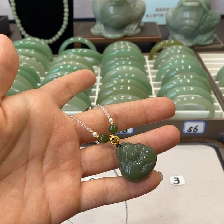 东陵石手镯未镶嵌