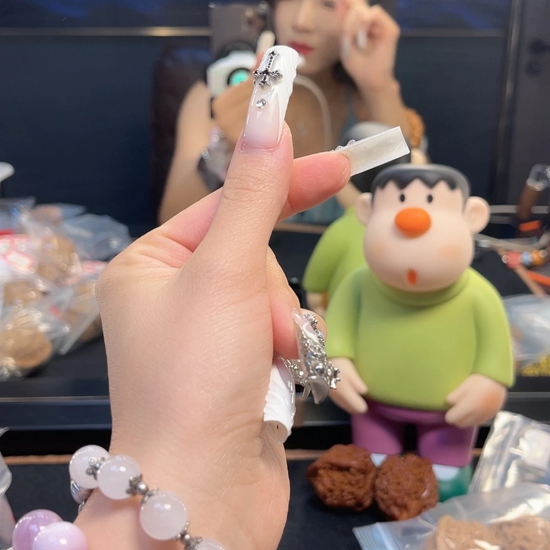 文玩核桃吊坠比心