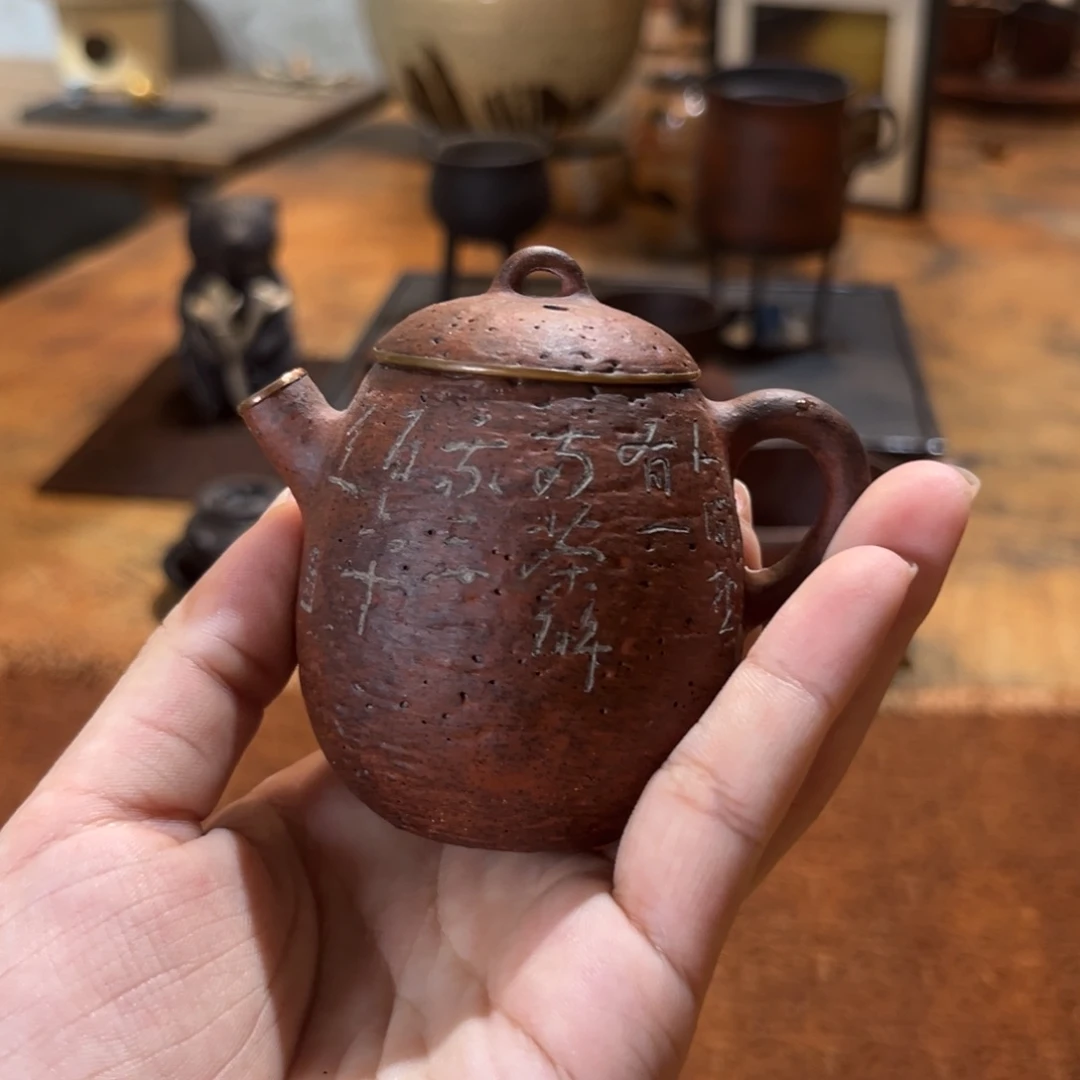 景德镇鱼和熊手工陶艺