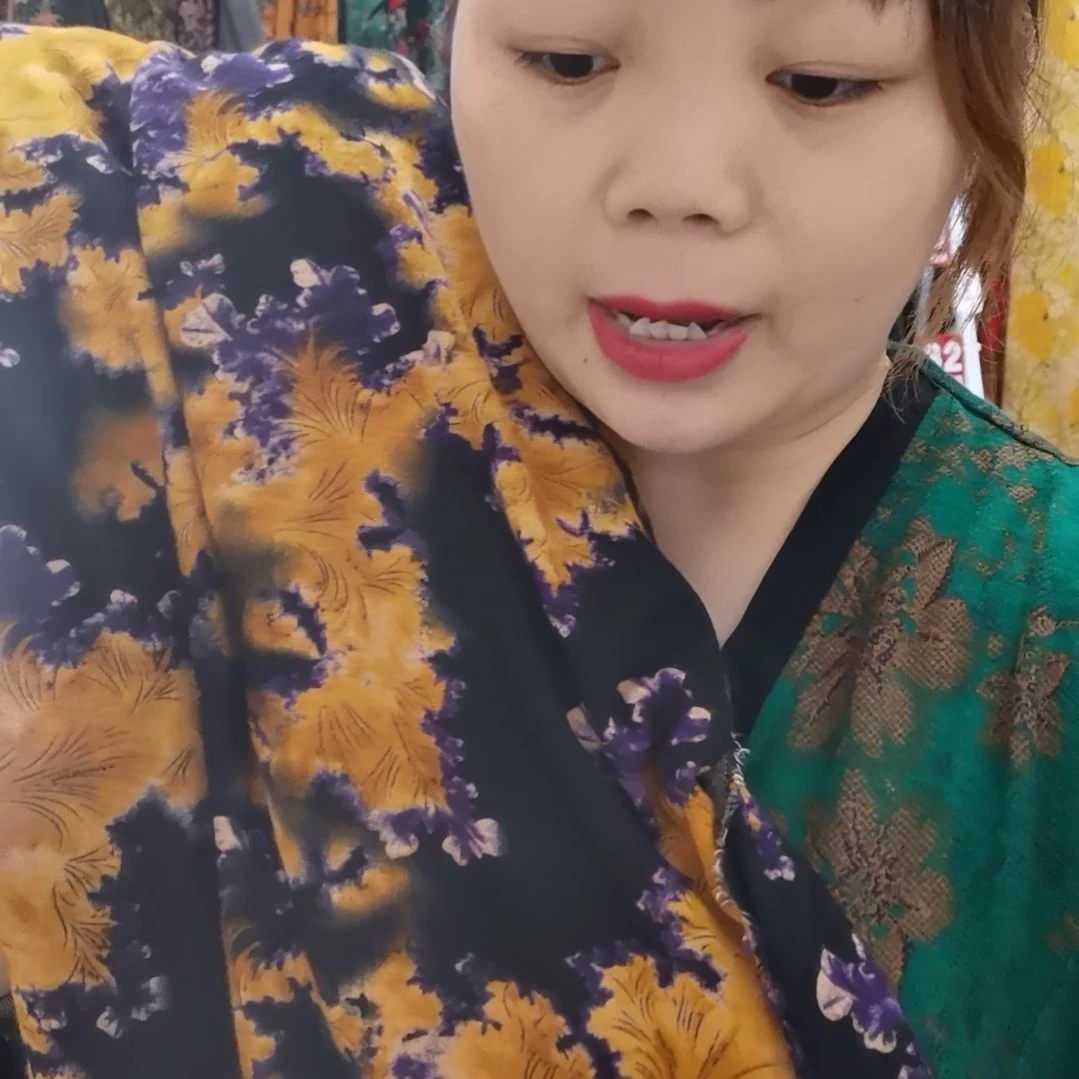 混纺黑底黄紫凤凰花3米