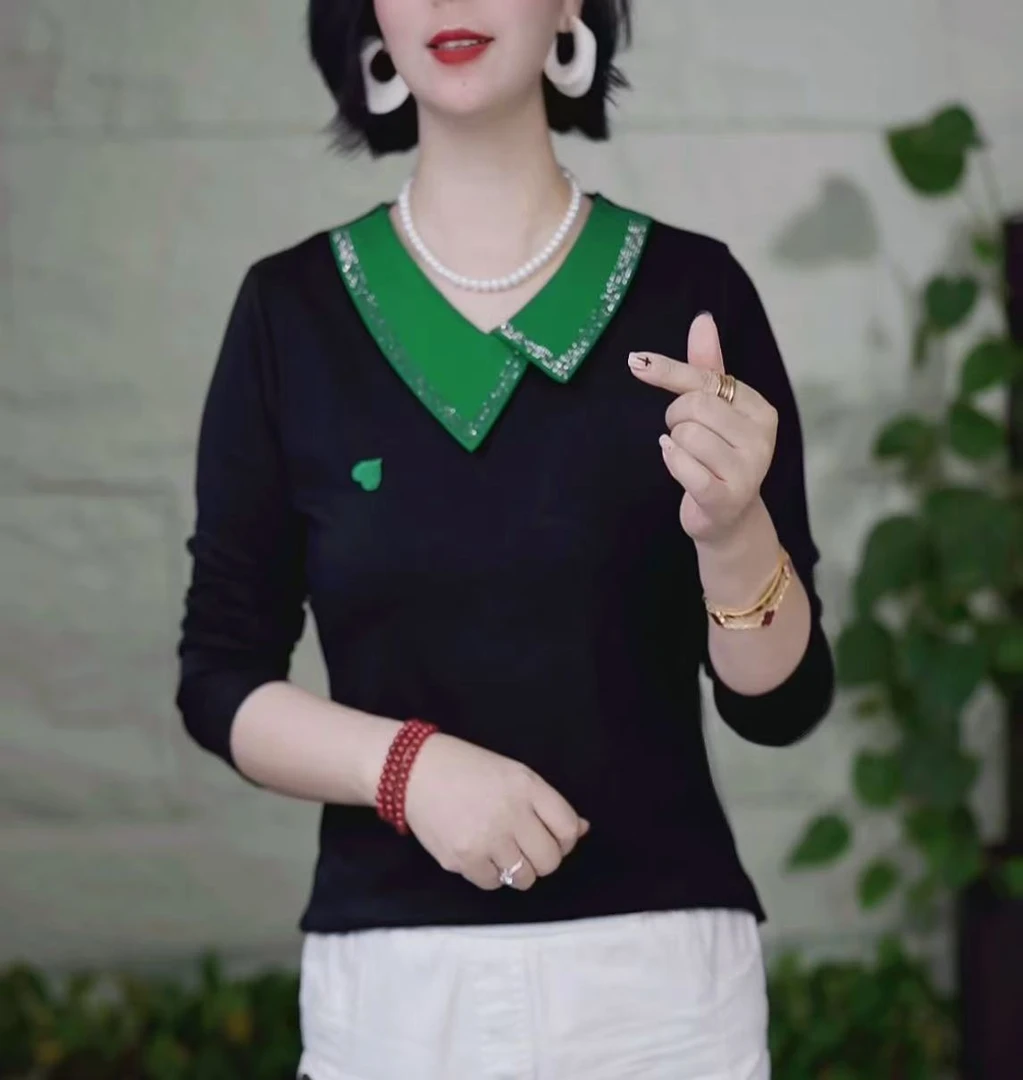 秋季新款不规则V领休闲风长袖T恤爱心刺绣拼色百搭遮肉宽松上衣