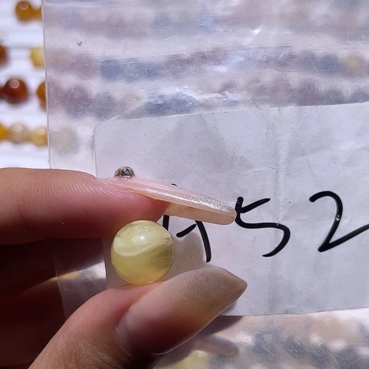 琥珀未镶嵌裸石11.2福利