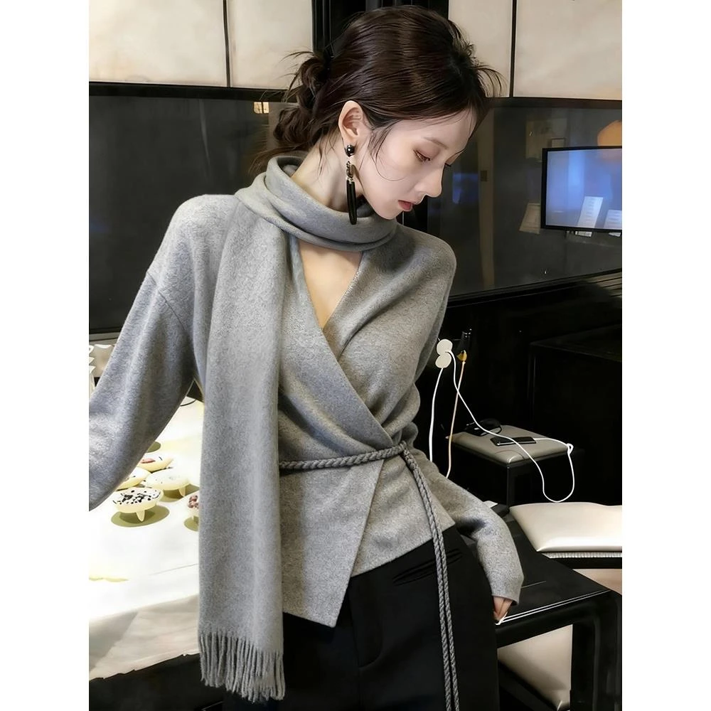 2025冬季流行爆款法式巨好看独特漂亮氛围感收腰灰色飘带针织毛衣