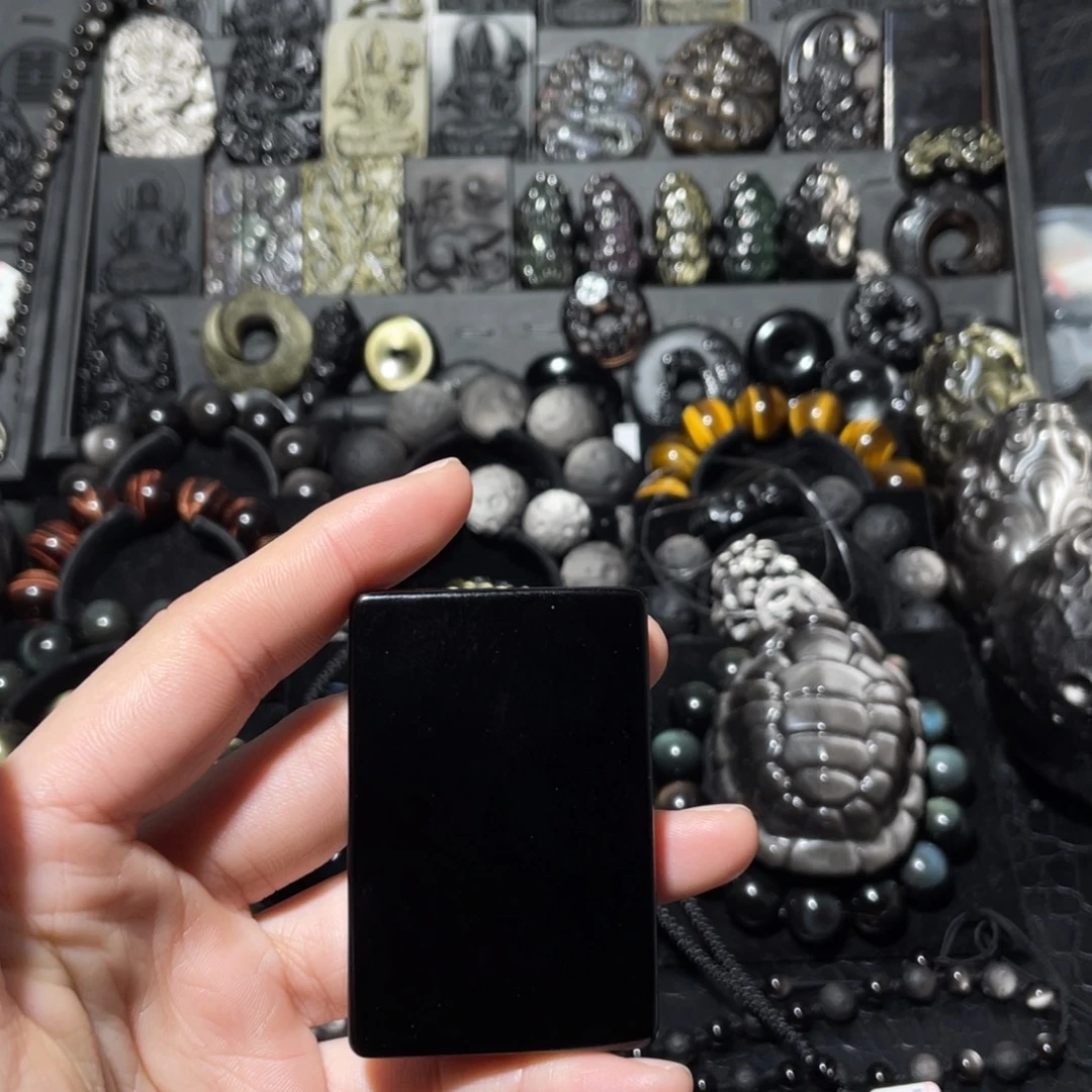 是***哥黑曜岩未镶嵌珠宝奇石