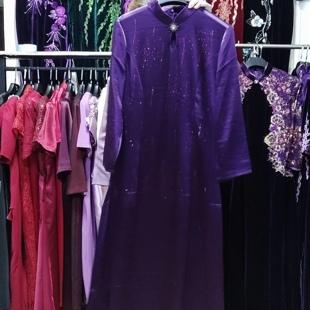 紫色品牌进口三醋酸长款改良旗袍裙重工2xl120斤以内