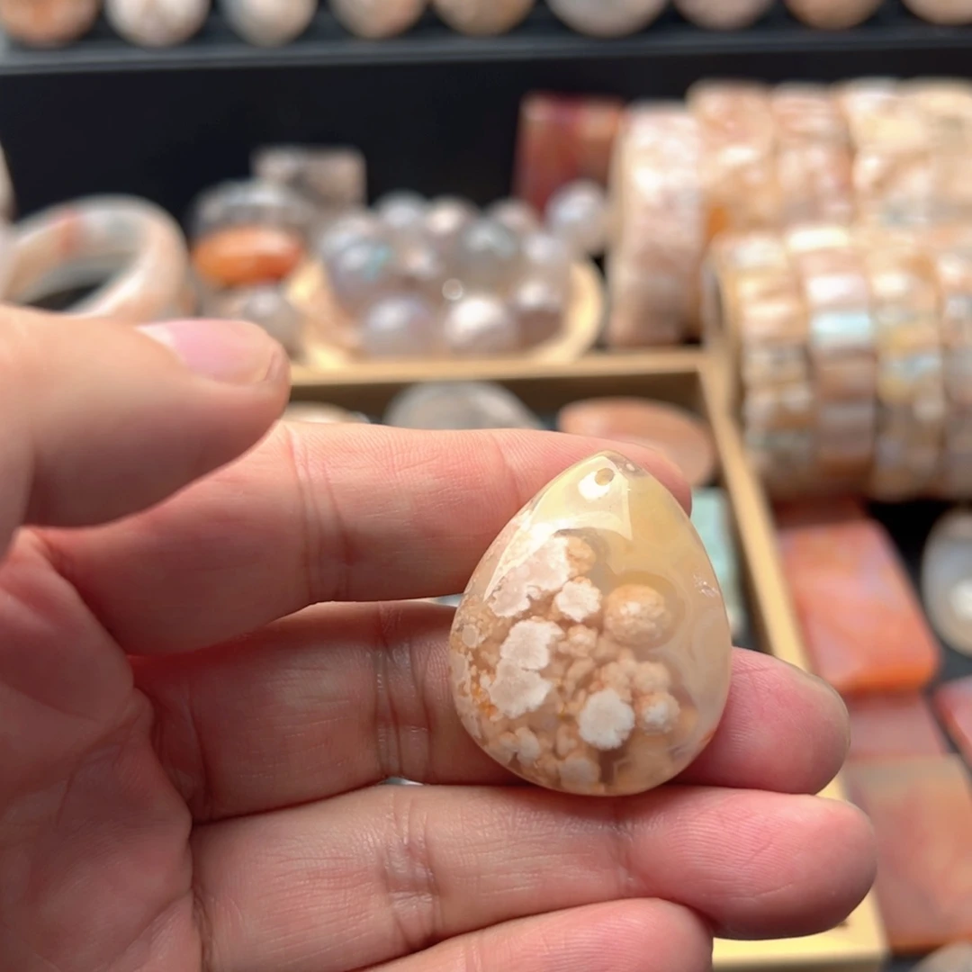 【闪购商品】玛瑙/玉髓颈饰合金带***瑰